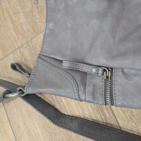 Spikes And Sparrow Gray Shoulder Hobo Bag - Picture 4 of 14